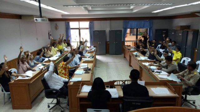 การประชุมประชาคมตำบล เพื่อพิจารณาทบทวนแผนพัฒนาท้องถิ่น (พ.ศ.2561-2565) พ.ศ. 2563